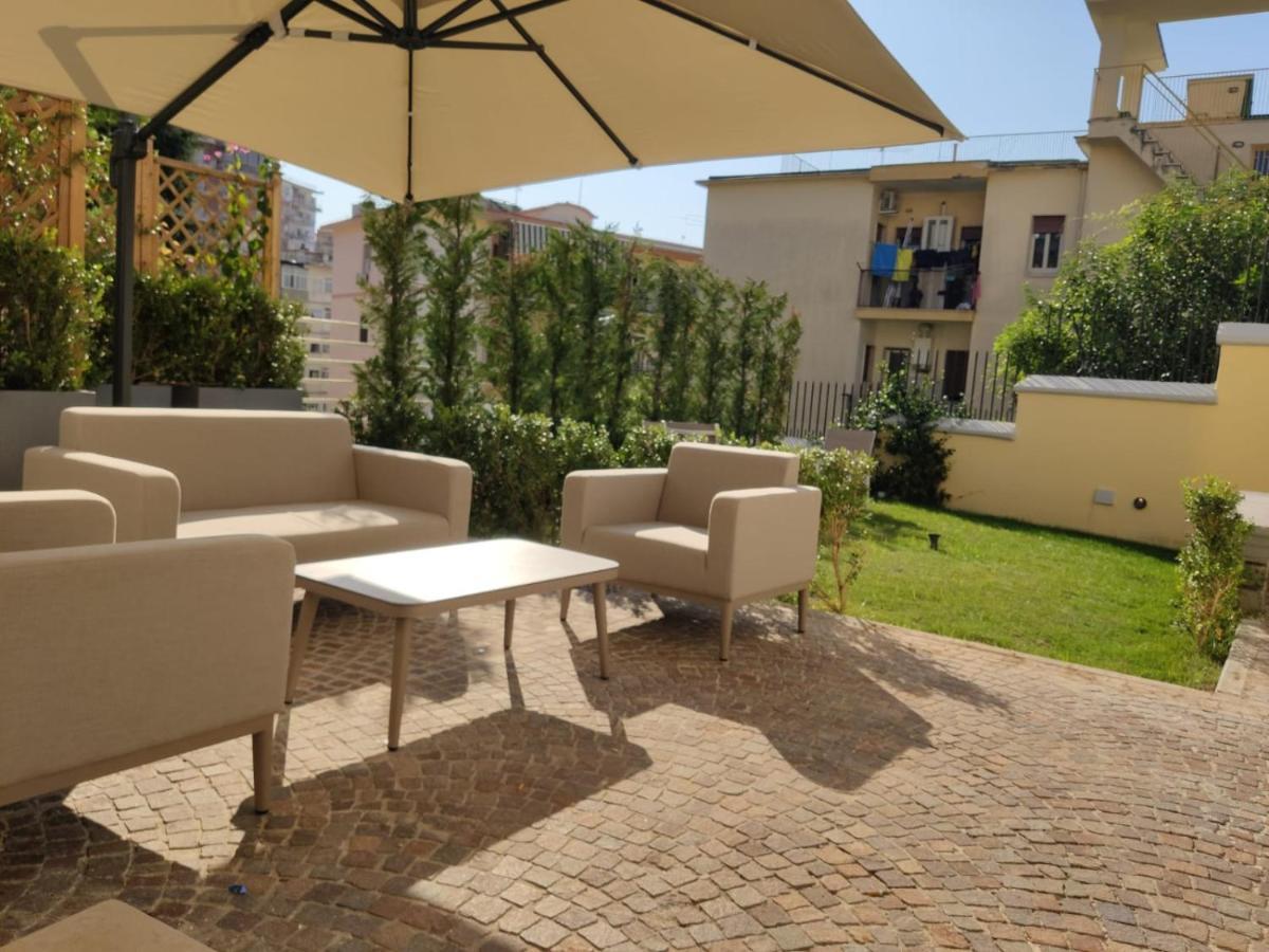 Relais Villa Montedonzelli Napels Buitenkant foto